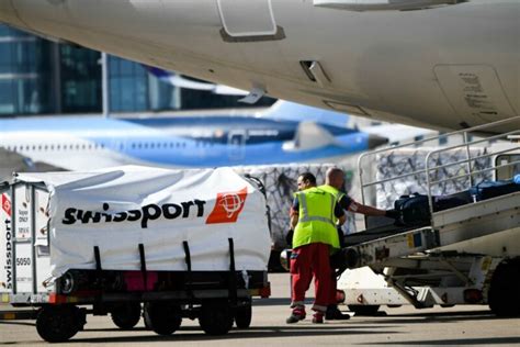 Swissport orlando. Operations Cargo Front Counter. +1-905-676-2888 x4. YYZ.cargofrontcouter@Swissport.com. 18 : 29 7 May 2024. General and Special Cargo Handling. Temperaturecontrolled Handling. Forwarder Handling. Toronto Pearson is Canada’s busiest airport, located 27 kilometers from Toronto. 