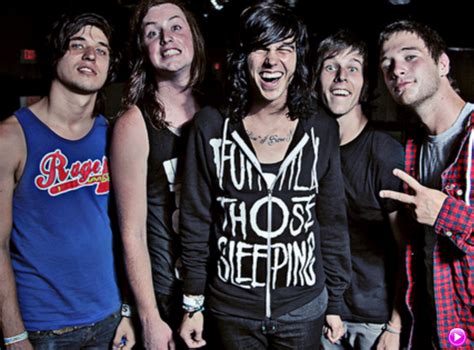 Sws band. Jul 3, 2019 · With the release of comeback single Leave It All Behind, it’s a new era for Sleeping With Sirens: one that sees the band move away from the pop-heavy sound of their previous album, 2017’s ... 
