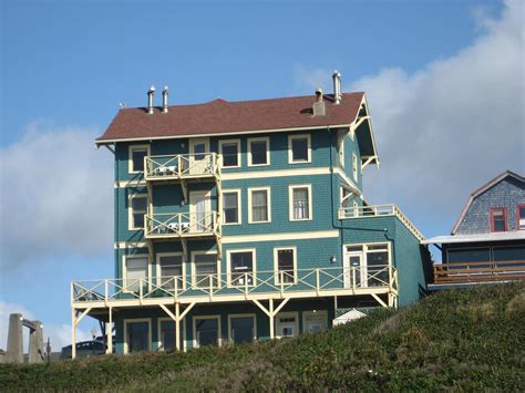 Sylvia beach hotel newport oregon. 85 reviews and 91 photos of Sylvia Beach Hotel "Unusual, relaxing and one of my favorite places on the coast. I adore this place and have been coming here for many years. A weathered former boarding house, perched 45 feet above historic Nye Beach, two Oregon women bought and lovingly re-furnished this place with a literary focus. No phones to … 