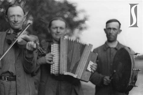 Sylwetki zbieraczy i badaczy muzycznego folkloru śląska. - Reggenza di tunisi dal 1834 al 1839.
