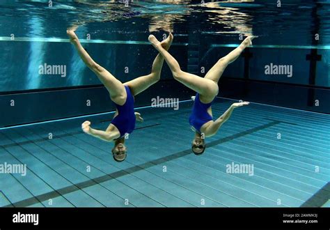 Synchronized swimming Stock Photos and Images - Alamy