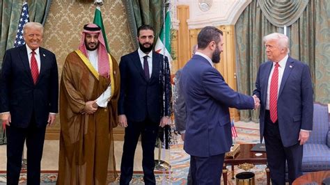 Syria to join US-led alliance in order to defeat IS group following discussion with President Trump