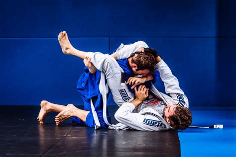 Técnicas fundamentales del Jiu Jitsu Brasileño - Karate y Mas