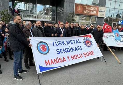 Türk Metal Sendikası Üyeleri Didim Kurultayı'nda.