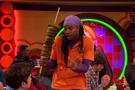 T bo from icarly. T-Bo is character from the show called iCarly. He is a Jamaican man that worked at Groovy Smoothie. In the skits, he can be seen wearing his bandana and holding foods served in a stick. Some food include pickles, bagels, or tacos. T-Bo is also friends with the show's main trio. #male #tv #funny #black #dreadlocks #braided hair #iCarly 