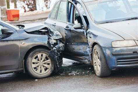 T boned car. What Is a T-bone Accident? T bone accidents, also known as side-impact collisions or right-angle collisions, occur when the front of a vehicle crashes into the side of another, this … 