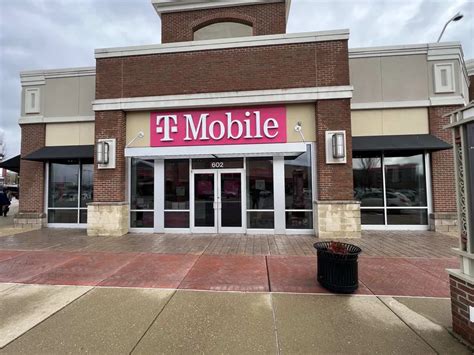 T-mobile in Woodmore Towne Centre - store location, hours …