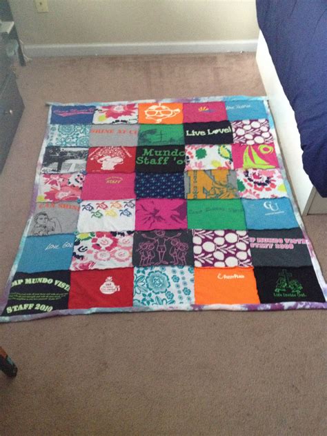 T-shirt Quilt Co. - Turn Your T-shirts into the Perfect Quilt - Home