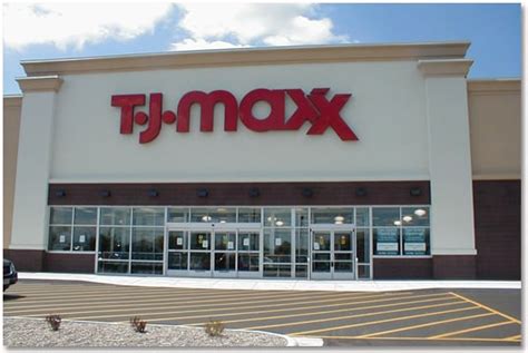 Find the general merchandise stores and TJ Maxx locations and hours in Owatonna, MN, along with details about shoes and home decor. TJ Maxx in Owatonna, MN Business Hours and Locations. ... Highway 22 & Madison Avenue, Mankato, MN 56001. (507) 386-7202. TJ Maxx - Cobblestone Court . 14150 Nicollet Ave So., Burnsville, MN 55337. (952) 892 …