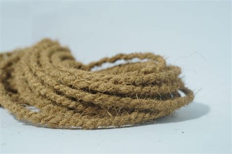 Tali dari Sabut Kelapa sebagai Solusi Ramah Lingkungan - balustradellc