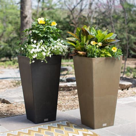 Tall Planters for Outdoor & Commercial Installations - balustradellc