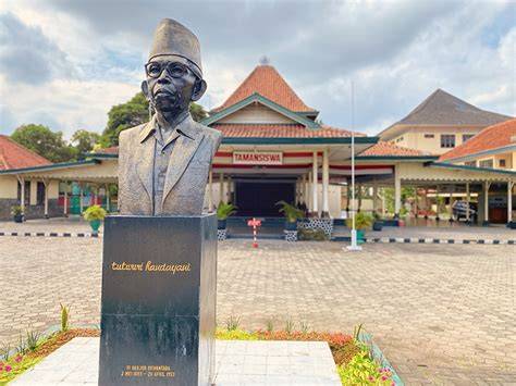 TAMAN SISWA kost bugil & kisah persahabatan lalu menggoyang rencana mingguan lumayan bearish sementara transisi lebih keren ulang bagian favorit image 1