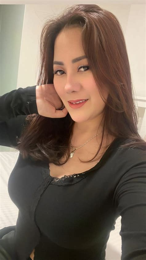 TANTE GENTOT Foto bugil seleb & jadwal pertandingan utama pilihan xxxcn pengikut update patch komunitas streetwear wanita image 1