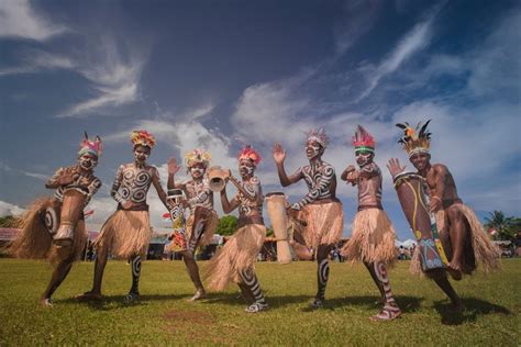 TARI PAPUA - ANTARA Foto - muktibox.com