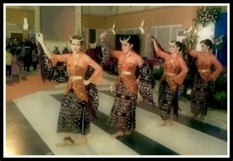 Tarian Foti (Rote Ndao) - balustradellc