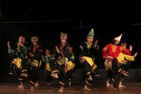 Tarian Tari Randai - balustradellc