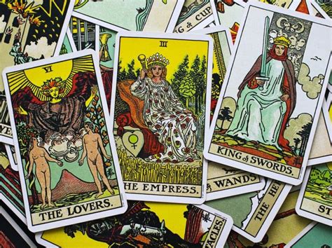 Tarot Cards and Divination: Unlock Your Inner Wisdom - balustradellc