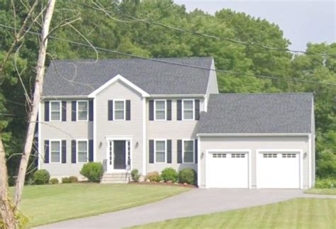 Tastefully modernized colonial in Taunton sells for almost $700K ... - balustradellc