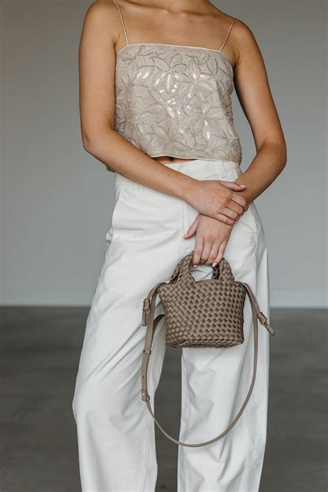 TAUPE SECRET