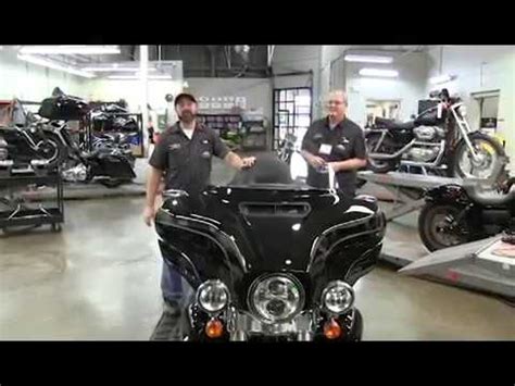 Tech Tip Tuesday: Installing Harley Davidson Luggage Racks how to - balustradellc
