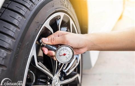 Tekanan Ban Mobil Belakang - balustradellc