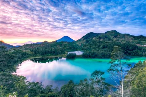 Telaga Warna (Dieng) - Wikipedia bahasa Indonesia, ensiklopedia bebas - raincitystudios.com