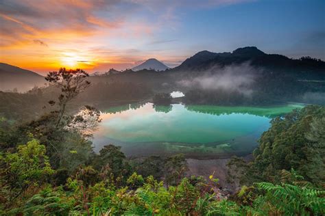 Telaga Warna - raincitystudios.com