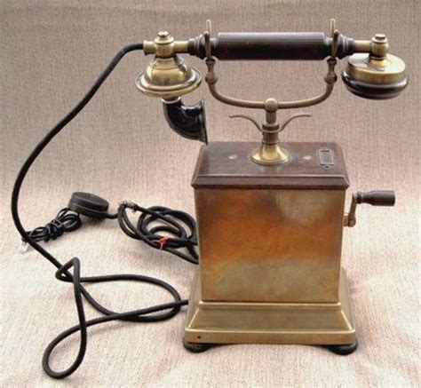 telepon engkol - Wikikamus bahasa Indonesia - balustradellc