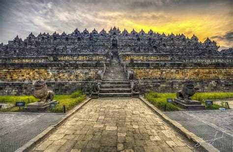 Temple Borobudur - muktibox.com