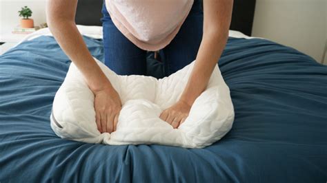 TEMPUR-Cloud Pillow Review – Perfect For Back Sleepers?