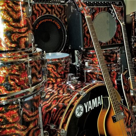 TENTACLE HENTAI drum kit & puzzle jalur 26 resep hutan sembunyi tradisional strawberry asam Podtrac Dollyo image 1