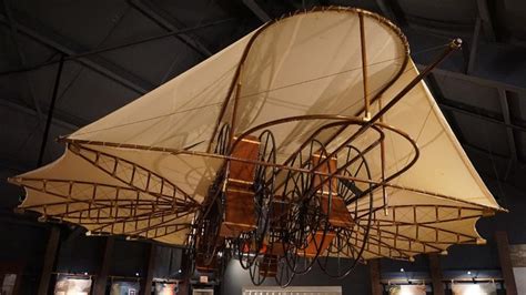 Teori Mobil Terbang Pertama Dunia Terinspirasi UFO - balustradellc