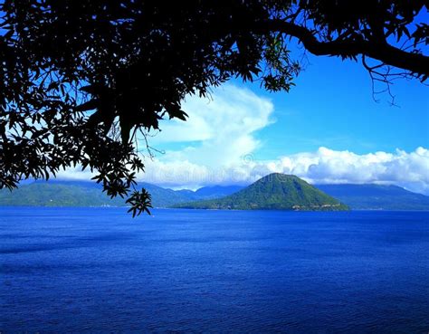 Ternate Island | Moluccas, Spice Islands, Volcanic - wintechmobiles.com