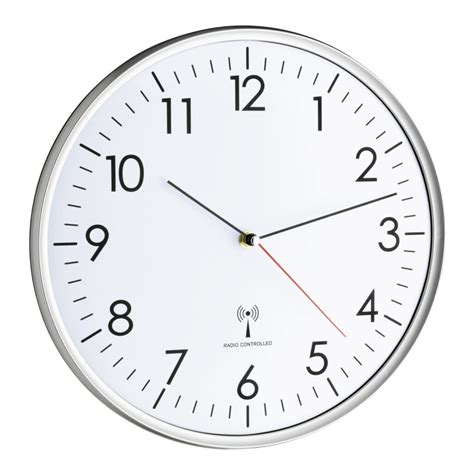 TFA – Analog radio controlled wall clock - Mendip Weather