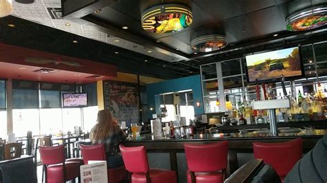 TGI Fridays, 125 Ken Pratt Blvd in Longmont - Restaurant Guru