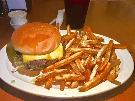 THE 10 BEST Burgers in Rowlett (Updated April 2024) - Tripadvisor