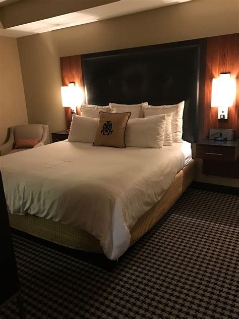 THE 10 BEST Tulsa Hotels with Room Service - Tripadvisor