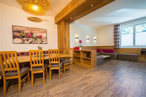 THE 10 CLOSEST Hotels to Aparthotel Panorama, Flachau