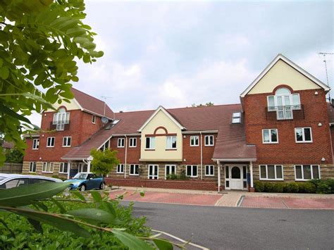 THE 10 CLOSEST Hotels to Berkshire Rooms Gray Place, Bracknell