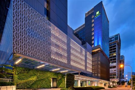 THE 10 CLOSEST Hotels to Holiday Inn Express Singapore