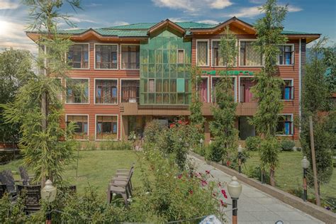 THE 10 CLOSEST Hotels to Hotel The Regency, Pahalgam