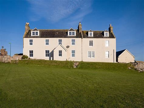 THE 10 CLOSEST Hotels to Smoo Lodge, Durness