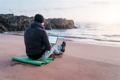 The 13 BEST Digital Nomad Jobs (And How To Find Them) - balustradellc