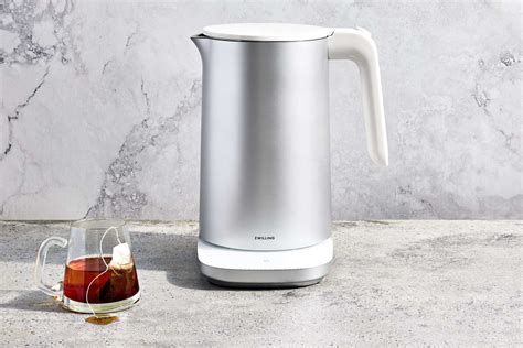 The 15 Best Electric Tea Kettles of 2022 - PureWow - balustradellc