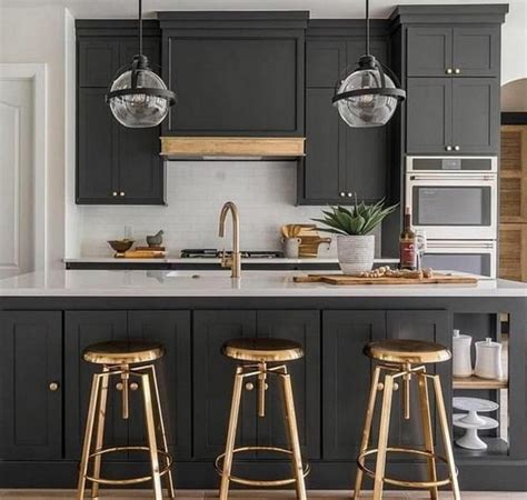 THE 15 BEST Kitchen Islands with a Towel Bar for 2024 Houzz