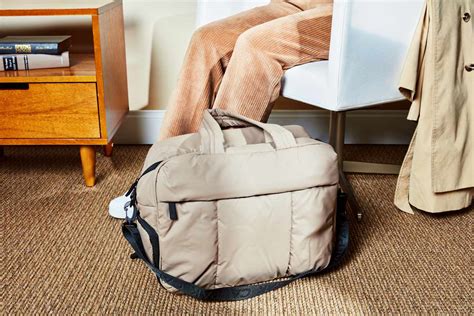 The 6 Best Weekender Bags to Store Your Stuff and Enhance Your Fit - balustradellc