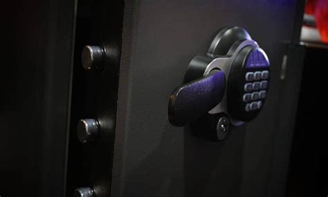 The 7 Best Fireproof, Waterproof Safes For Valuables - balustradellc