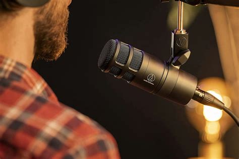 The 7 Best Microphones For Podcasting - Bustle - balustradellc