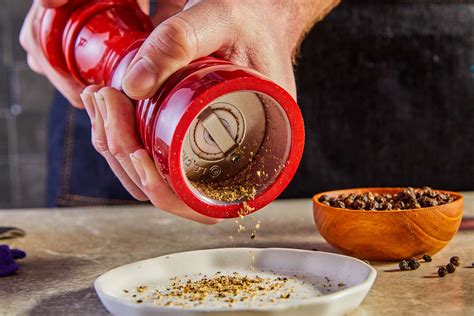 The 7 Best Pepper Grinders, According to Our Tests - balustradellc