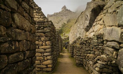 The Archaeoastronomy of Machu Picchu | 7 Secrets - WE FREE SPIRITS - balustradellc